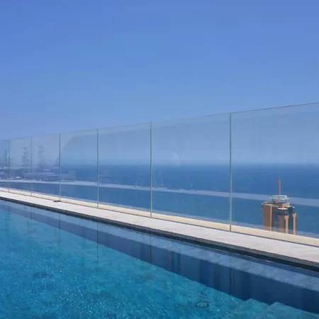 High-rise Elegance 18th Floor With Stunning Sea Views *