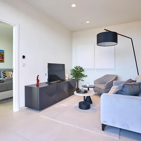 Apartment High-rise Elegance 18th Floor With Stunning Sea Views Saint Julian's