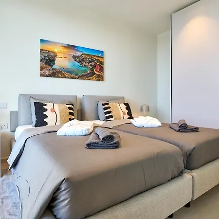 Apartment High-rise Elegance 18th Floor With Stunning Sea Views *