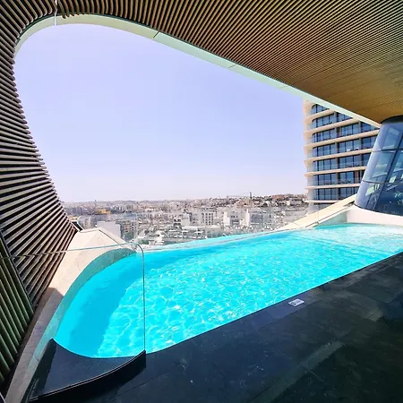 High-rise Elegance With Sea Views * Saint Julian's