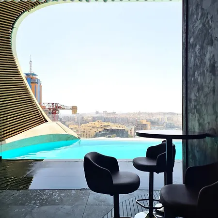 High-rise Elegance 18th Floor With Stunning Sea Views Apartment